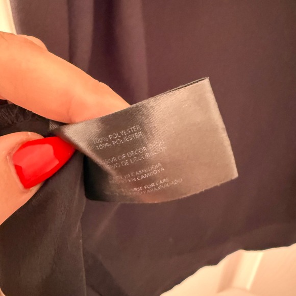 Banana Republic Black V Neck Blouse Top XL Boxy Flowy Career Office Basic Solid - Picture 6 of 6